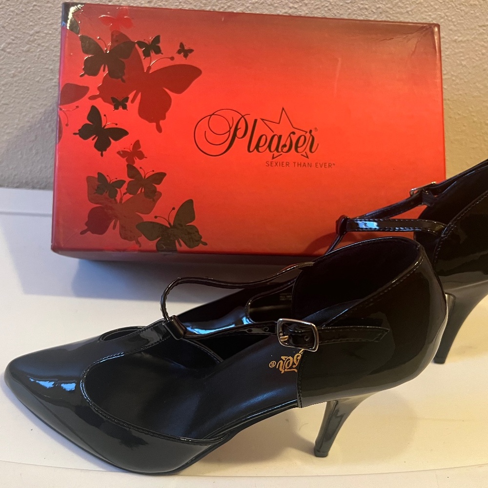 NEW IN BOX - Pleaser Black Patent T-Strap Heels